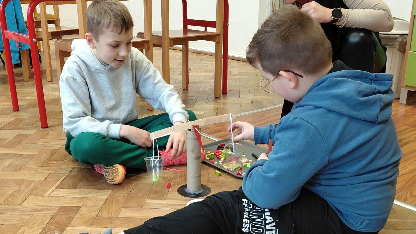 W świecie wagi – nauka przez zabawę w klasie 1a